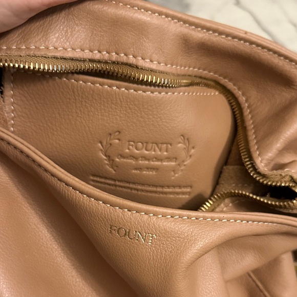 Fount Kinsley Carryall Tan Leather Hobo Bag - Picture 3 of 6